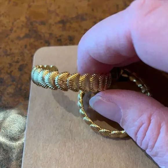 NWT J. Crew Shell "Beach Getaway" 2 1/4" Gold Hoop Earrings - Picture 8 of 8